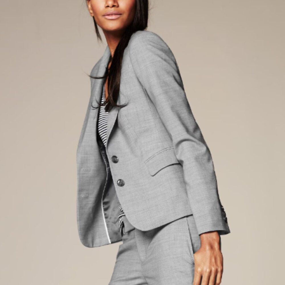Banana Republic Heather Grey Wool Lightweight Two Button Blazer Size 0